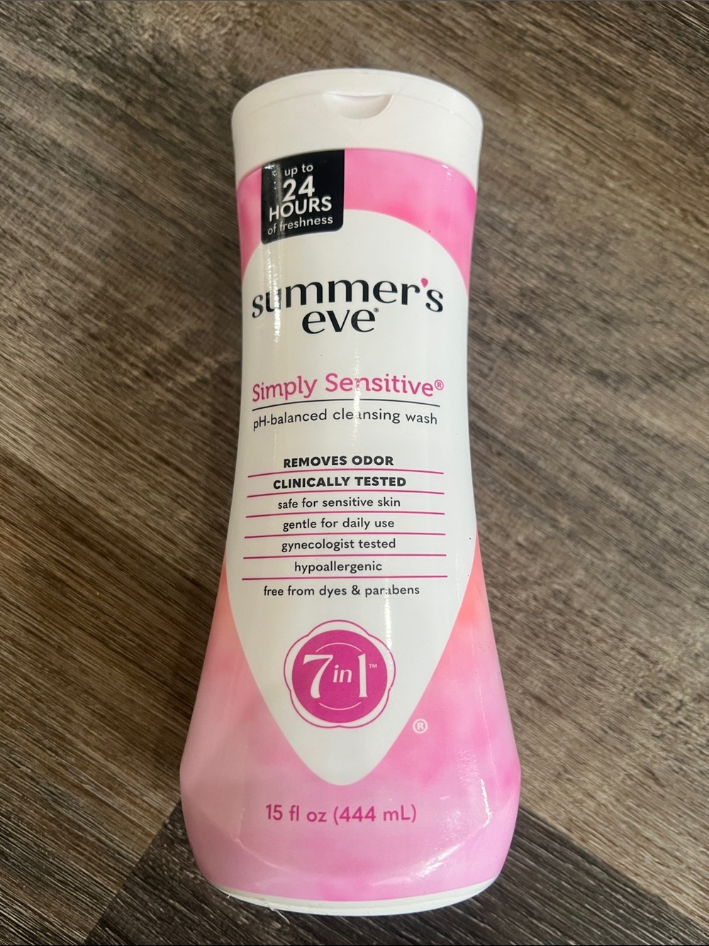 New Summer's Eve Simply Sensitive Cleansing Wash
